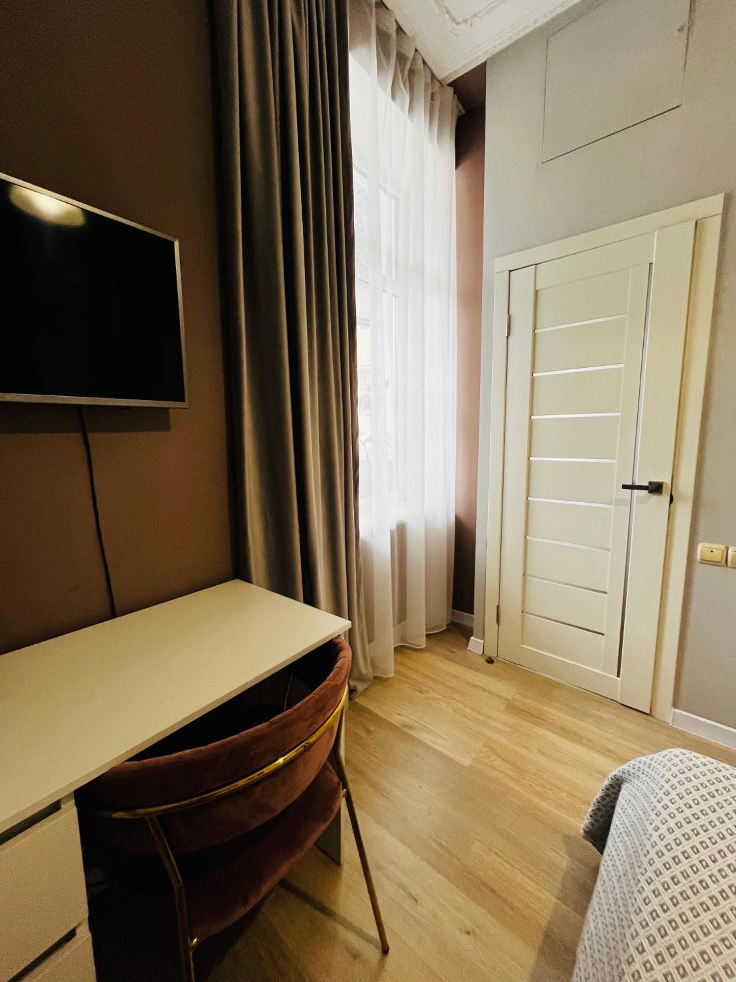 Iren Smart Apartment Λβιβ Εξωτερικό φωτογραφία